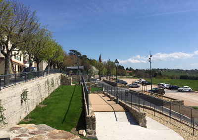 Création de l’esplanade du bourg – Saint-Bonnet-les-Oules (42)